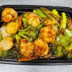 Best Scallop & Shrimp with Mixed Vegetables in Temple Hills, MD